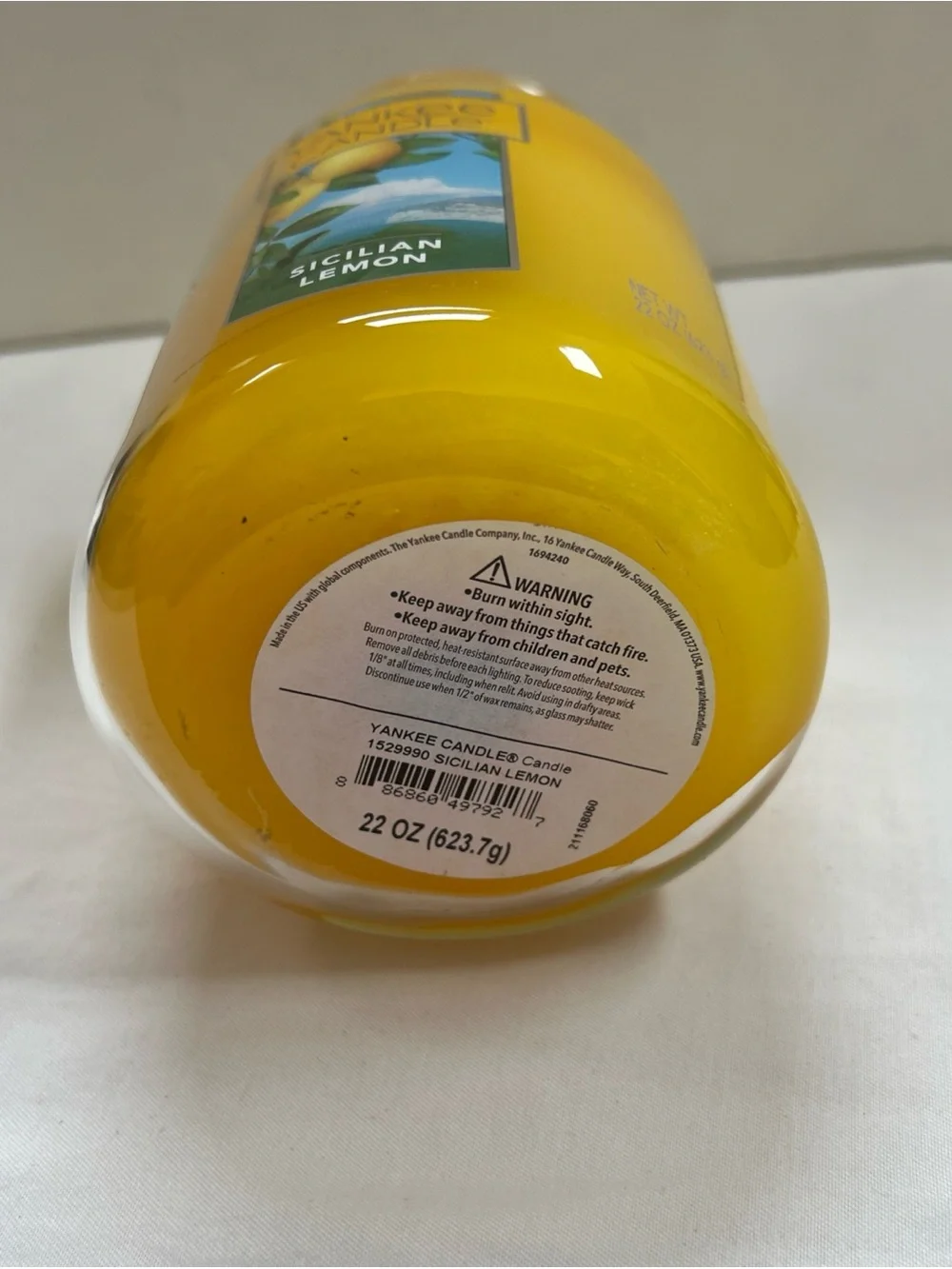 Yankee Candle Sicilian Lemon 22 Oz. NEW Large Jar 1 Wick Summer Clean Scent